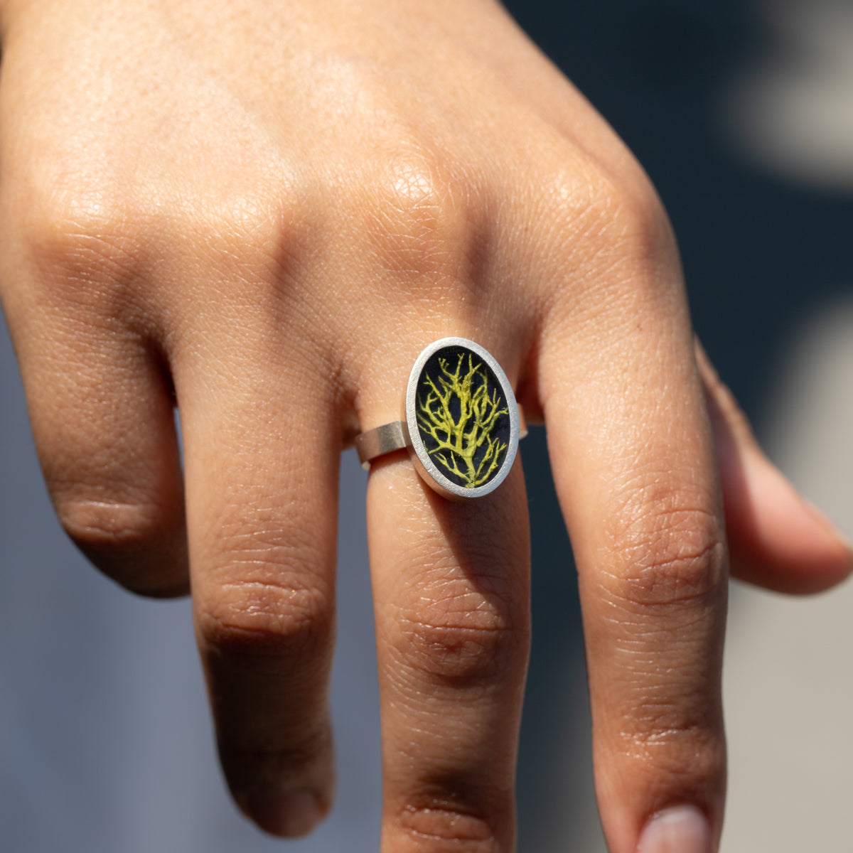NEW! Oval Wolf Lichen Ring in Sterling Silver by Fernworks– Fire